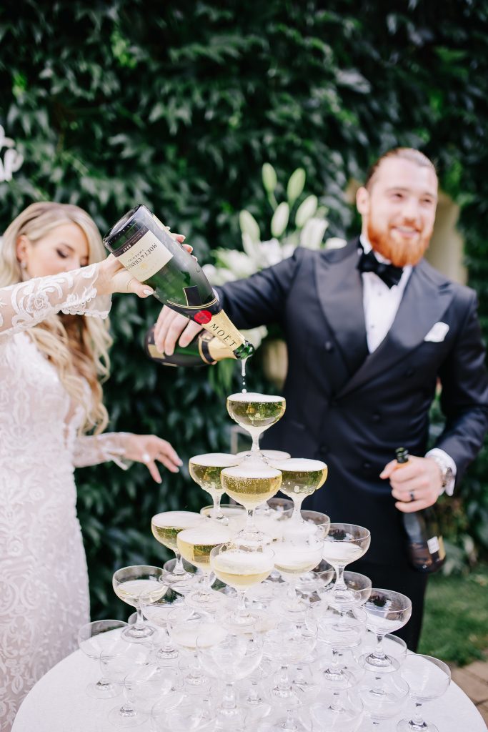 Adéla & Liam – svatba Zámek Niměřice, Sweet & Chic
