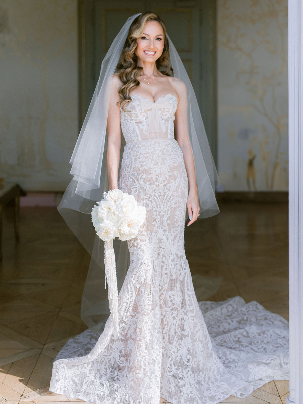 Ema & Charles – svatba Chateau Mcely, Sweet & Chic