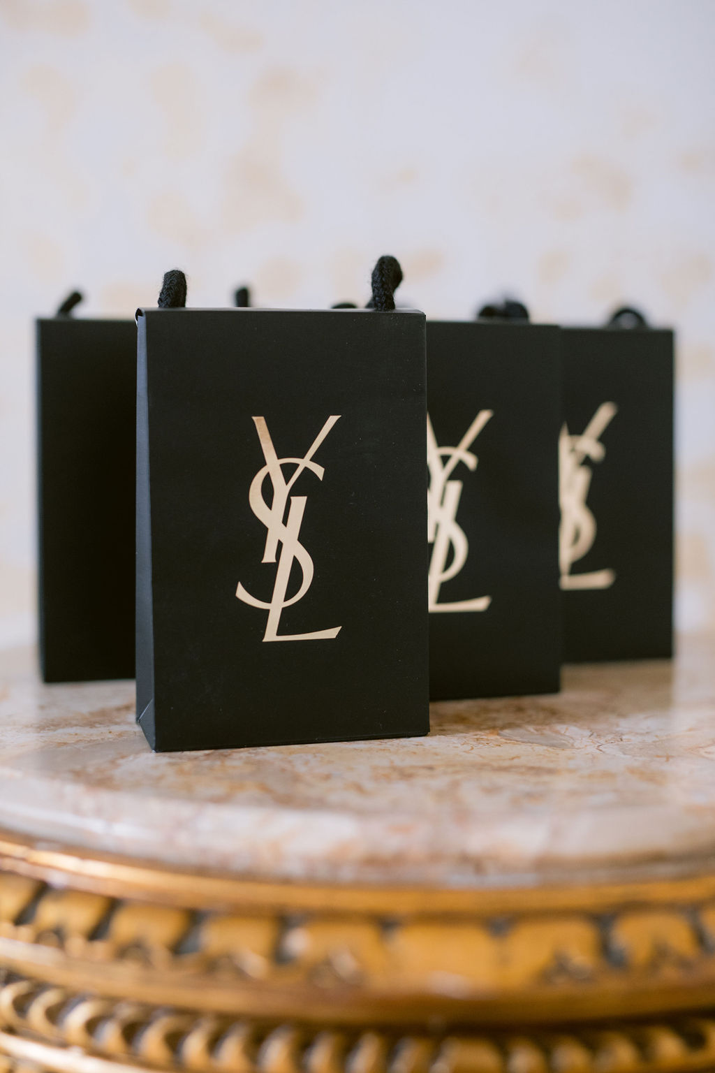 Bára & Martin – wedding at Chateau Mcely, Sweet & Chic