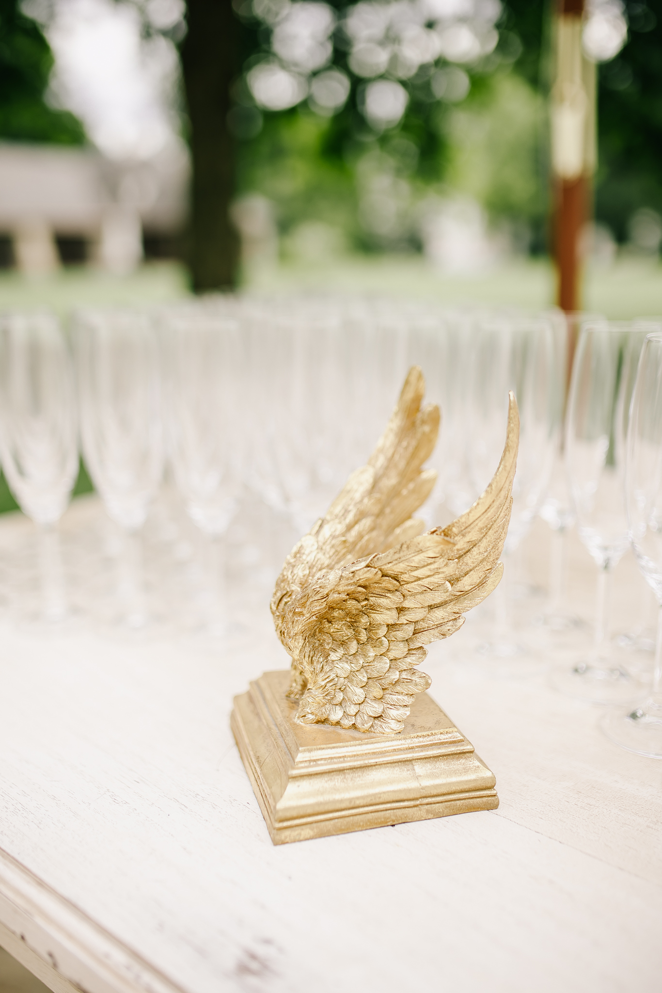 Adéla & Liam – wedding at Chateau Niměřice, Sweet & Chic