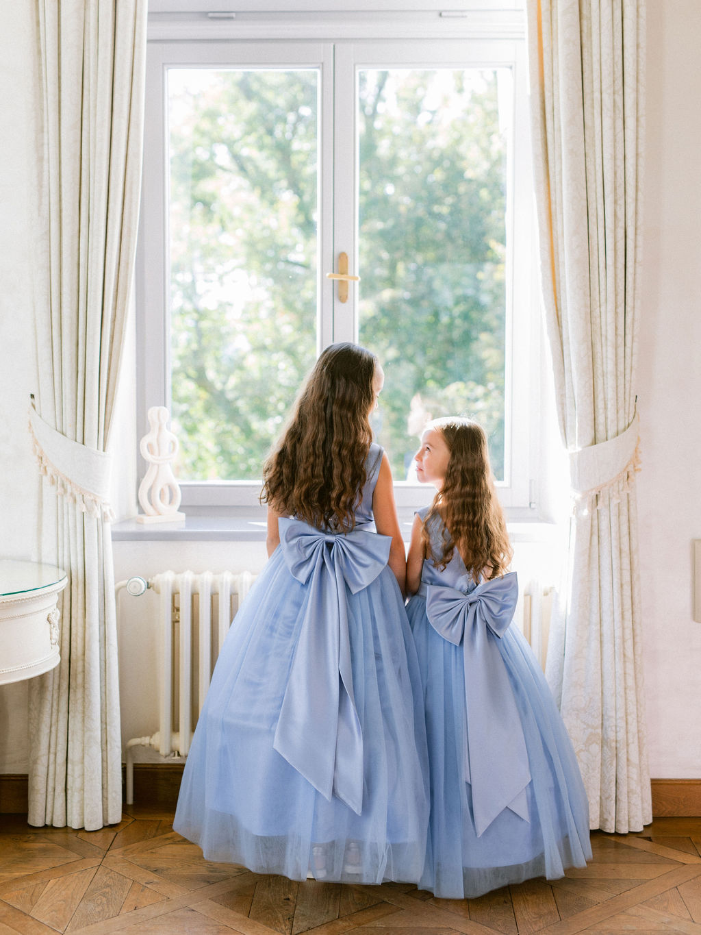 Ema & Charles – svatba Chateau Mcely, Sweet & Chic