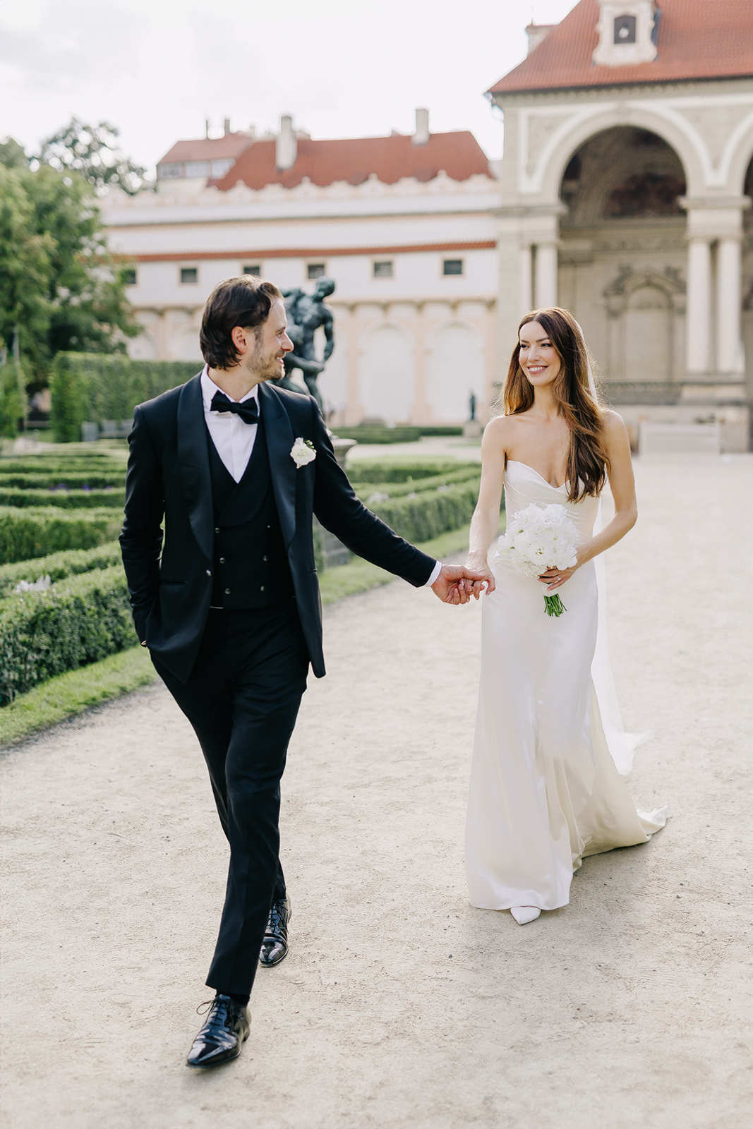 Kristýna & Justin – wedding at Ledebourg Garden, Sweet & Chic