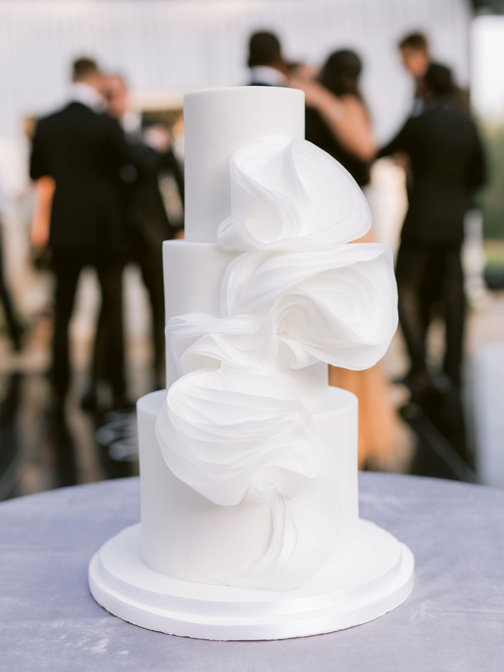 Bára & Martin – wedding at Chateau Mcely, Sweet & Chic