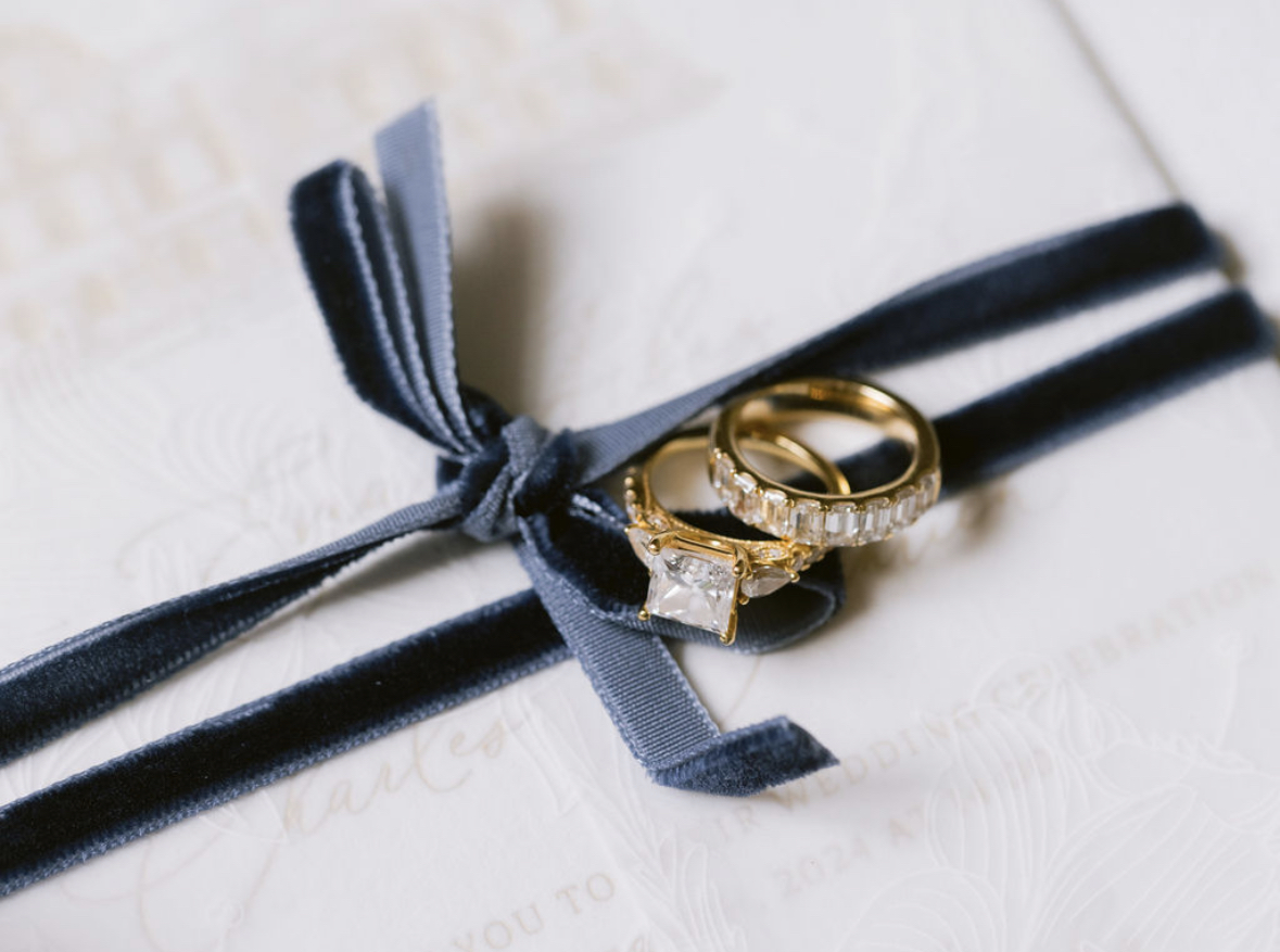 Ema & Charles – svatba Chateau Mcely, Sweet & Chic