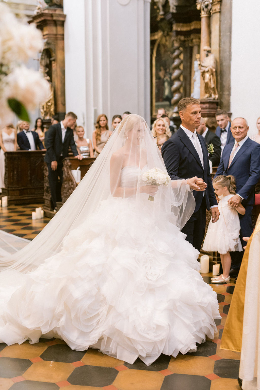 Sára & Petr – wedding at Augustine Hotel Prague, Sweet & Chic