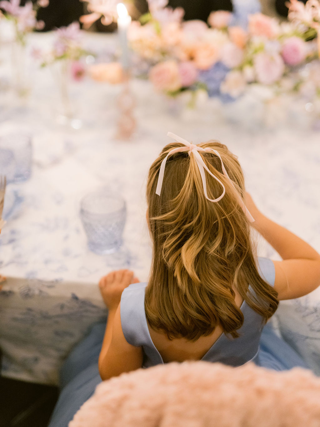 Ema & Charles – svatba Chateau Mcely, Sweet & Chic
