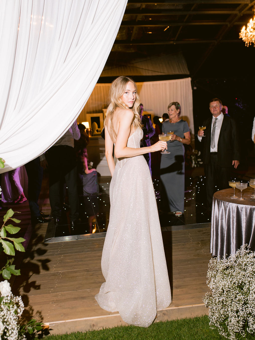 Bára & Martin – wedding at Chateau Mcely, Sweet & Chic